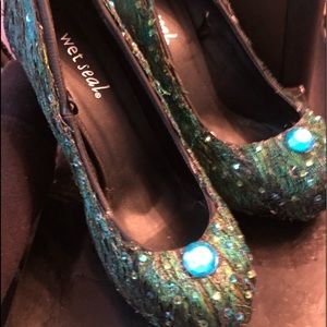 ❤️Custom made peacock feathered shoes 7.5